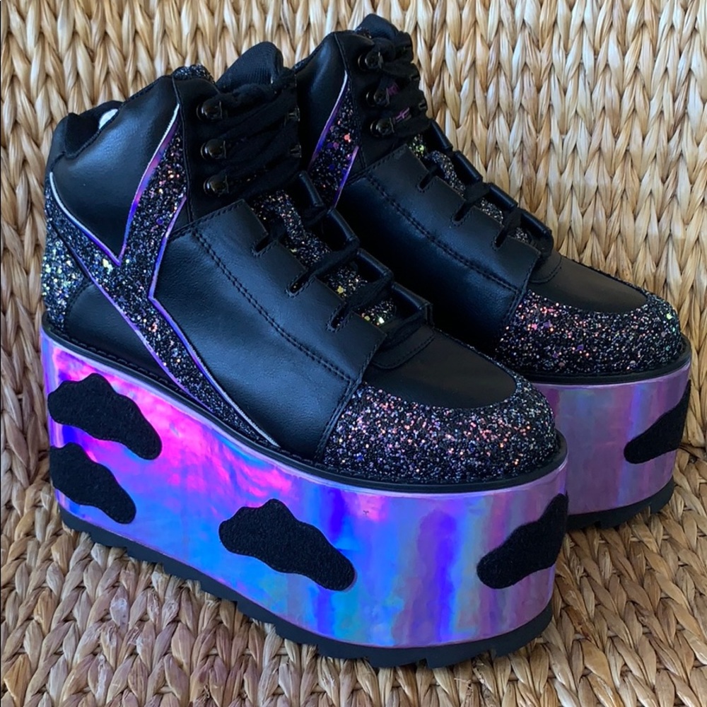 NIB YRU Glitter Night Sky Platforms
